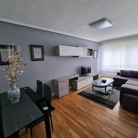 レオンVivienda Silvia Renfeアパートメント エクステリア 写真